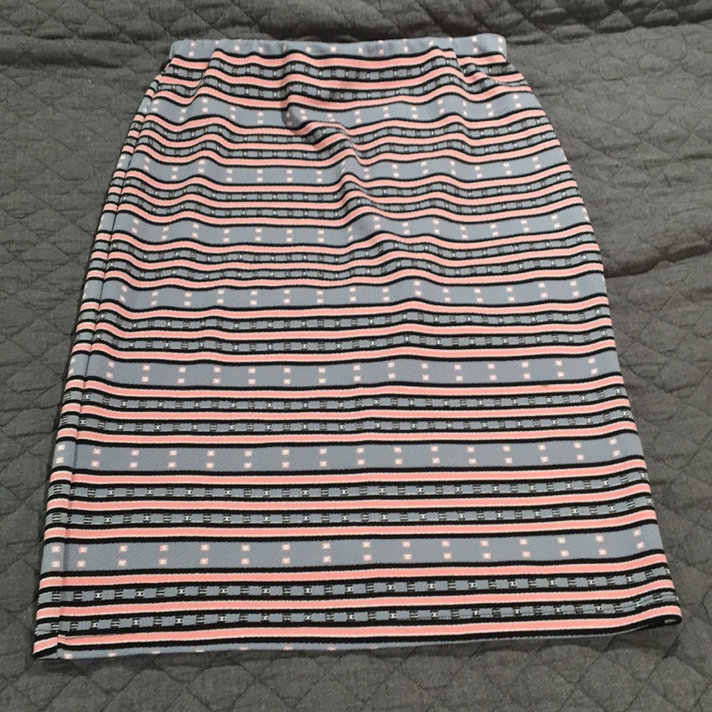 Gilli Pencil Skirt